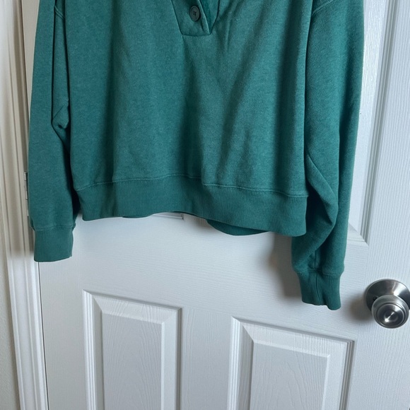American Eagle Sherpa Collared Green Henley Sweatshirt women's Size X-Large - Picture 3 of 7